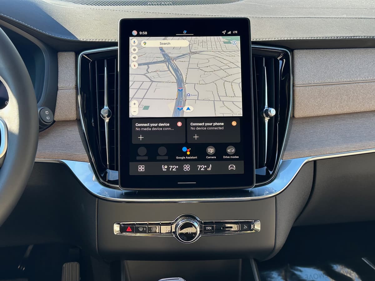 2026 Volvo XC90 - Image 13