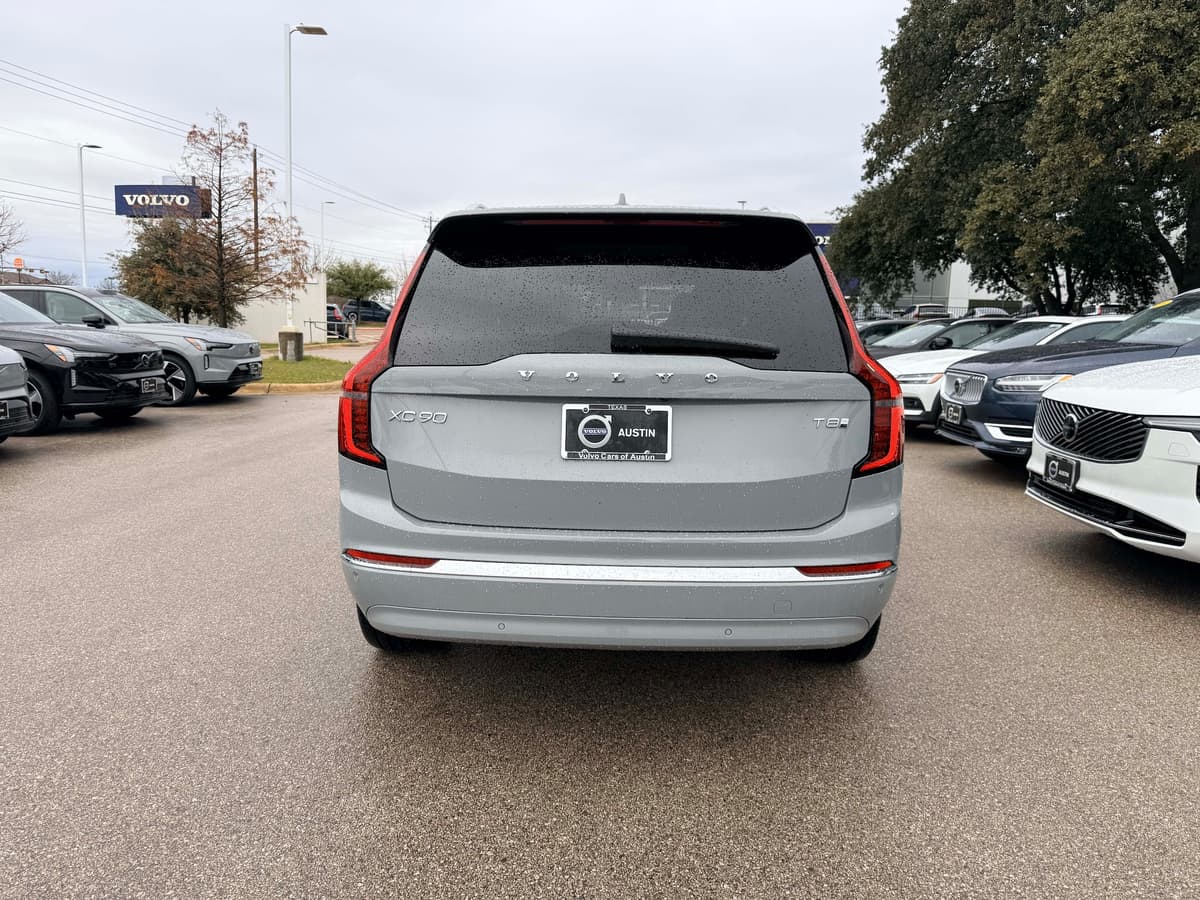 2026 Volvo XC90 plug-in hybrid - Image 5