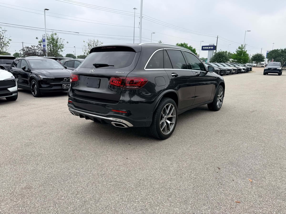 2022 Mercedes-Benz GLC 300 - Image 6