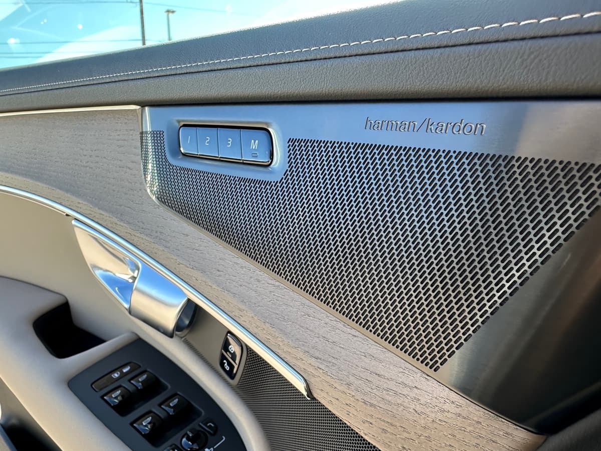 2026 Volvo XC90 - Image 19