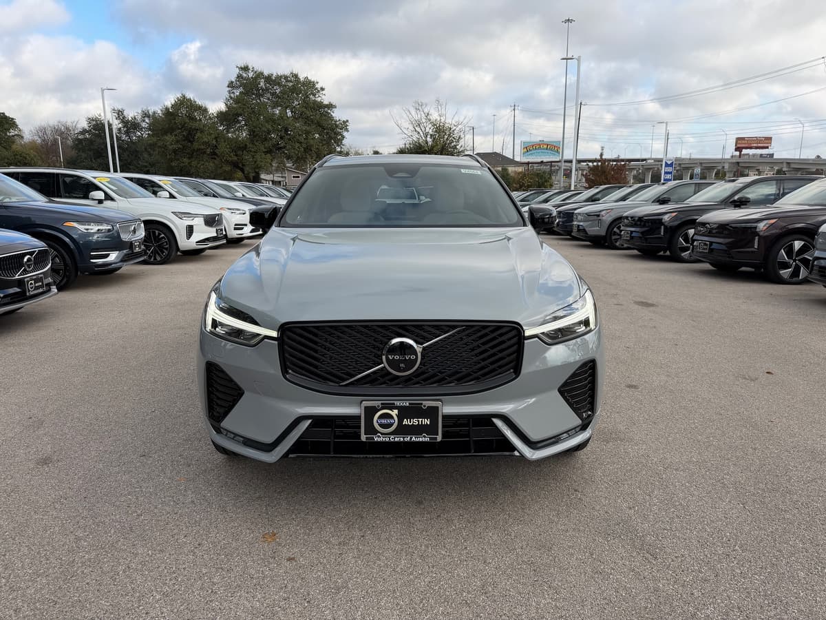 2026 Volvo XC60 - Image 6