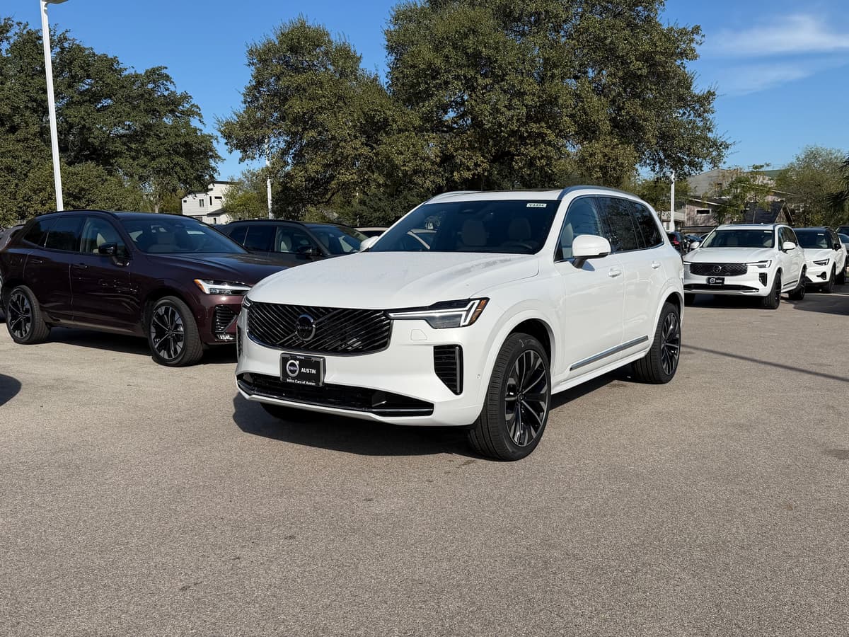 2026 Volvo XC90 - Image 2