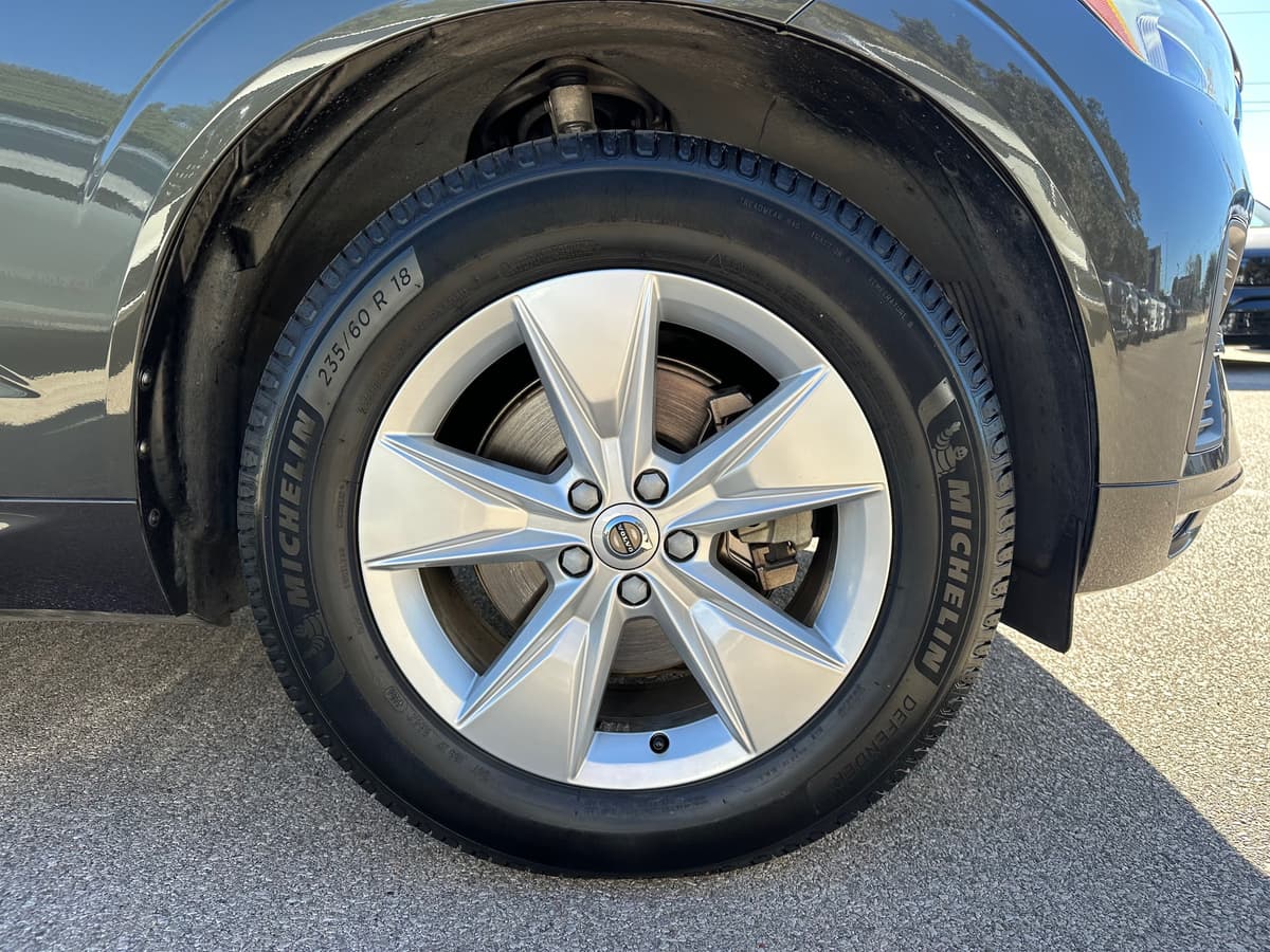 2022 Volvo XC60 - Image 9