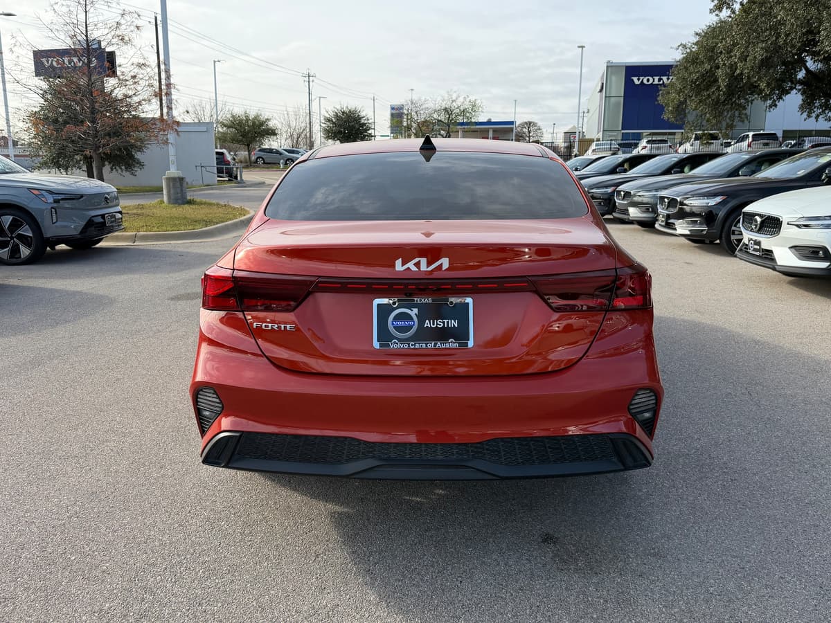 2023 Kia Forte - Image 5
