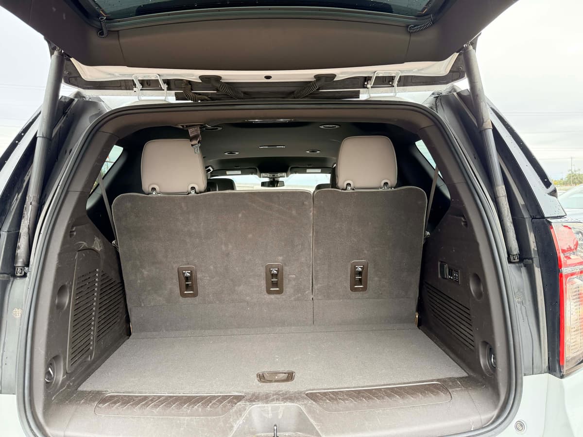 2022 Chevrolet Tahoe - Image 24