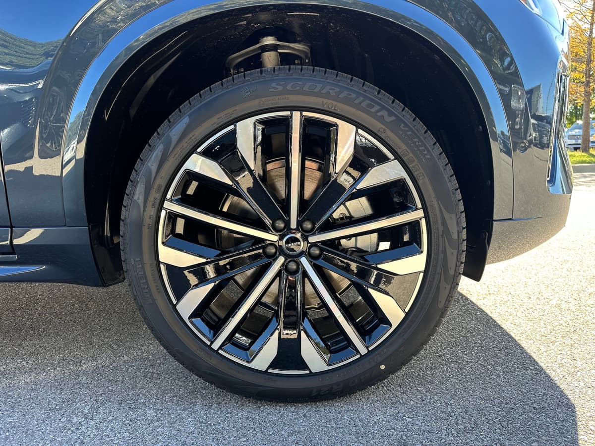 2026 Volvo XC90 - Image 7