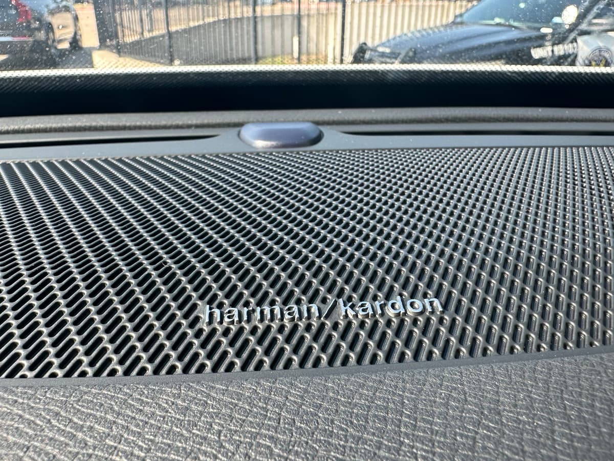 2025 Volvo XC90 - Image 12