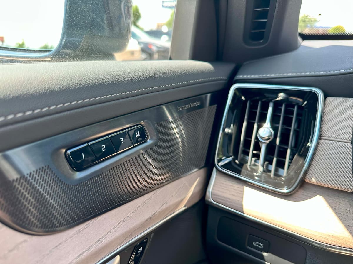 2026 Volvo XC90 - Image 19