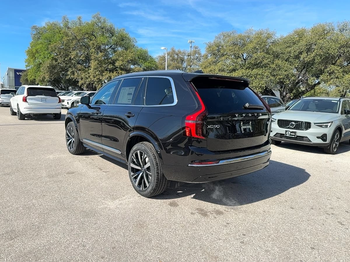 2026 Volvo XC90 - Image 4