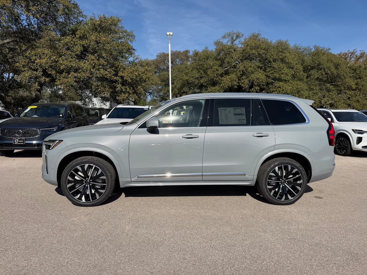 2026 Volvo XC90 - Image 3