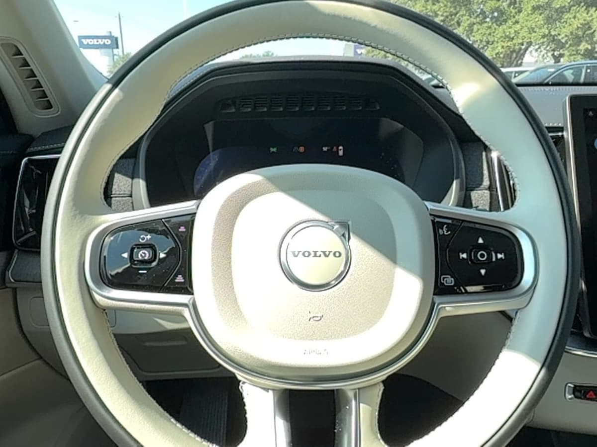 2026 Volvo XC90 - Image 20