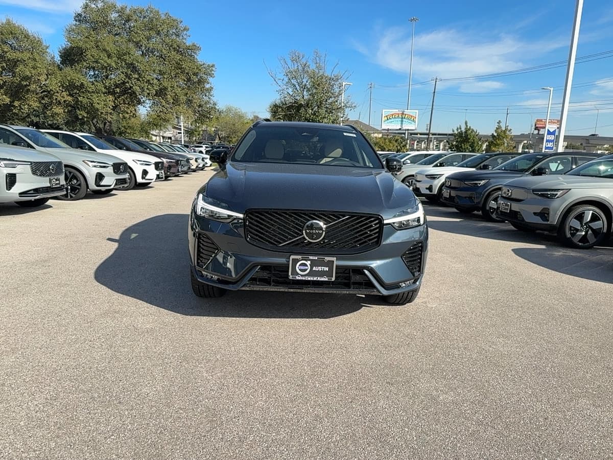 2026 Volvo XC60 - Image 7