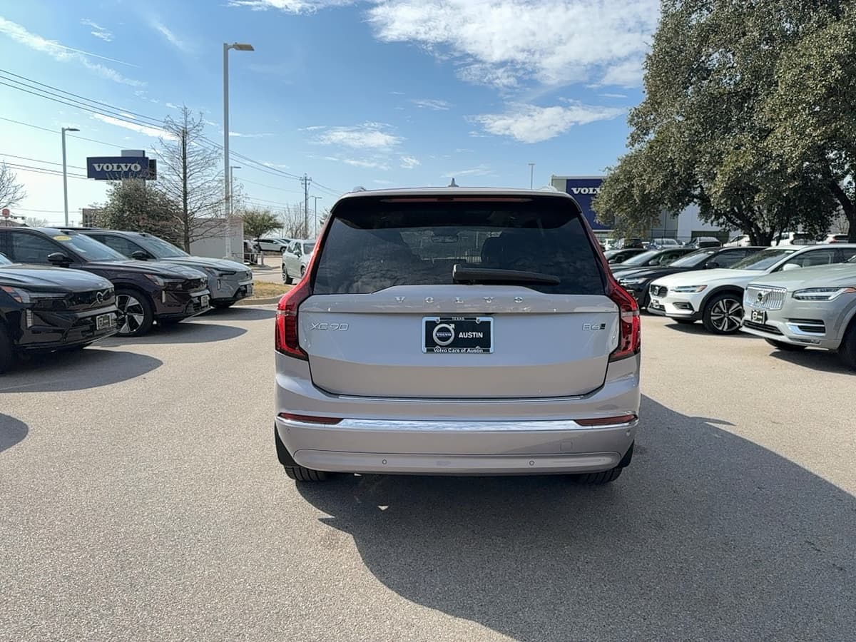 2026 Volvo XC90 - Image 5