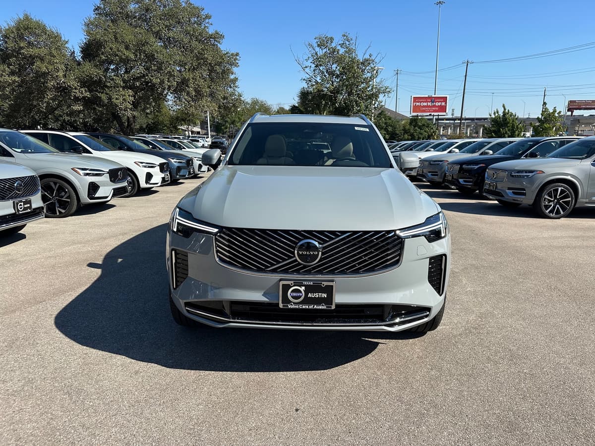 2026 Volvo XC90 - Image 6