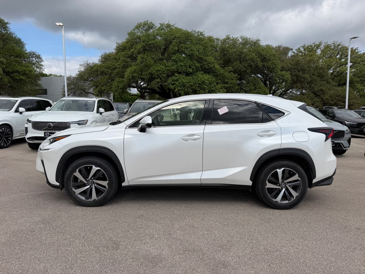 2020 LEXUS NX 300 - Image 3