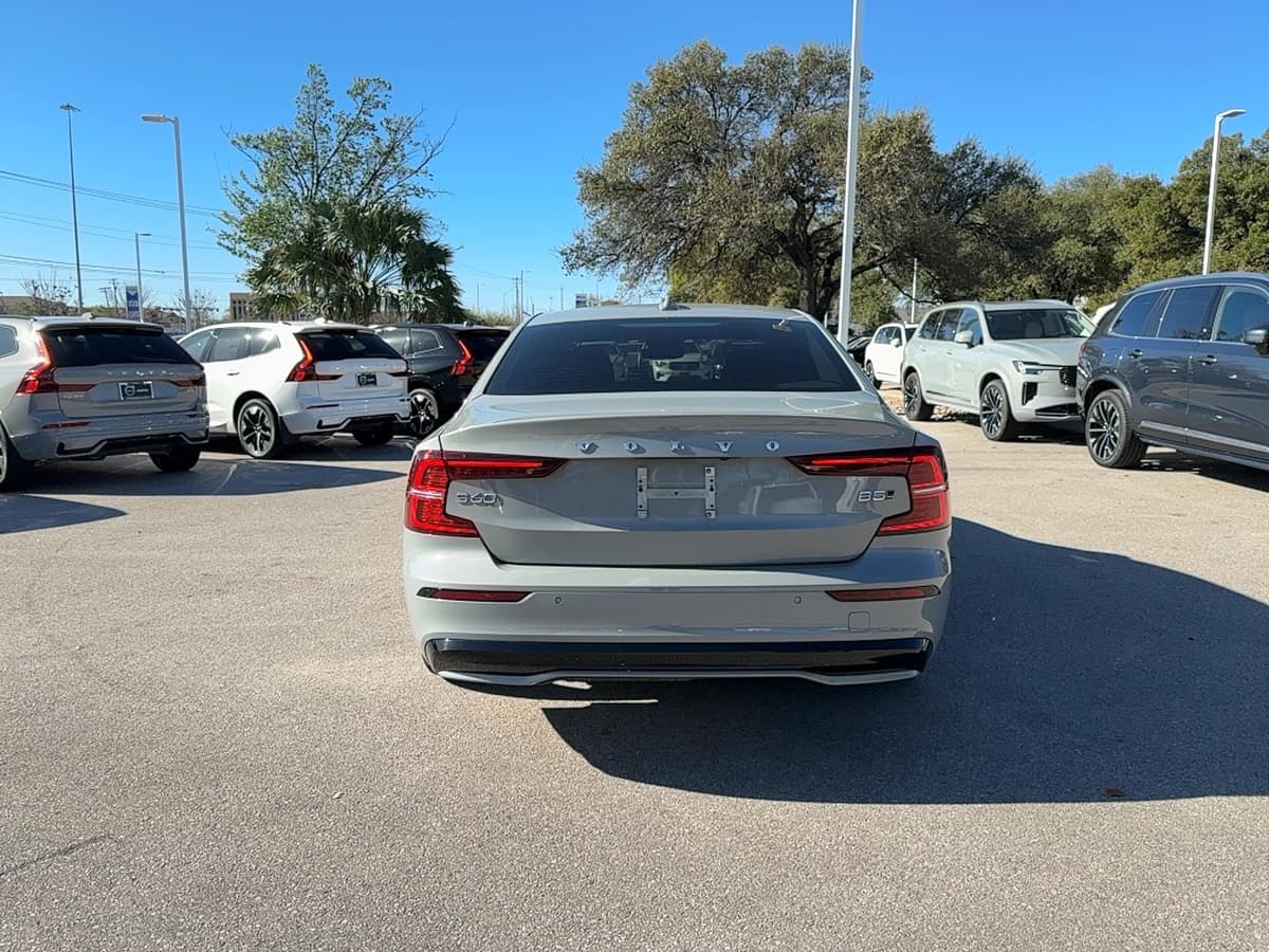 2024 Volvo S60 - Image 5