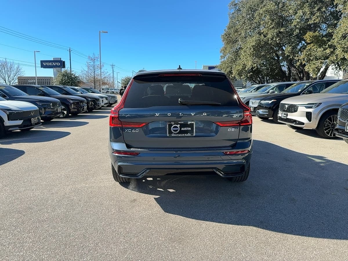 2026 Volvo XC60 - Image 6