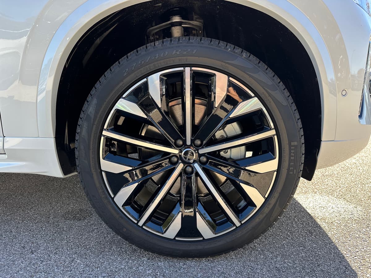 2026 Volvo XC90 - Image 7