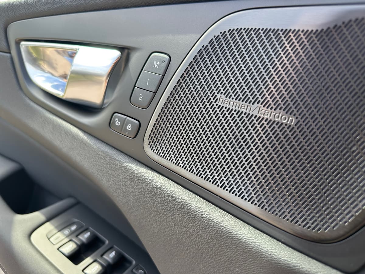 2026 Volvo XC60 - Image 19