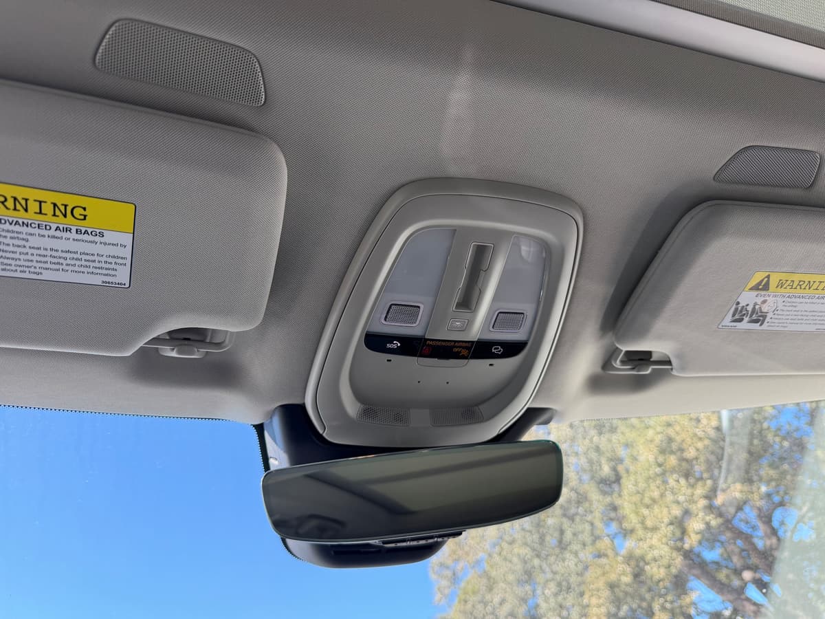 2026 Volvo XC90 - Image 17