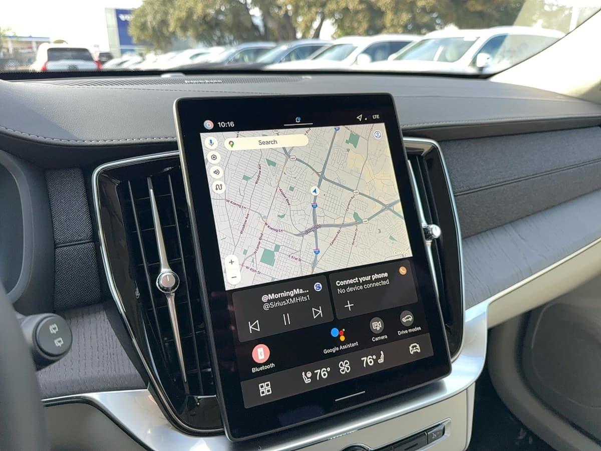 2026 Volvo XC90 - Image 21