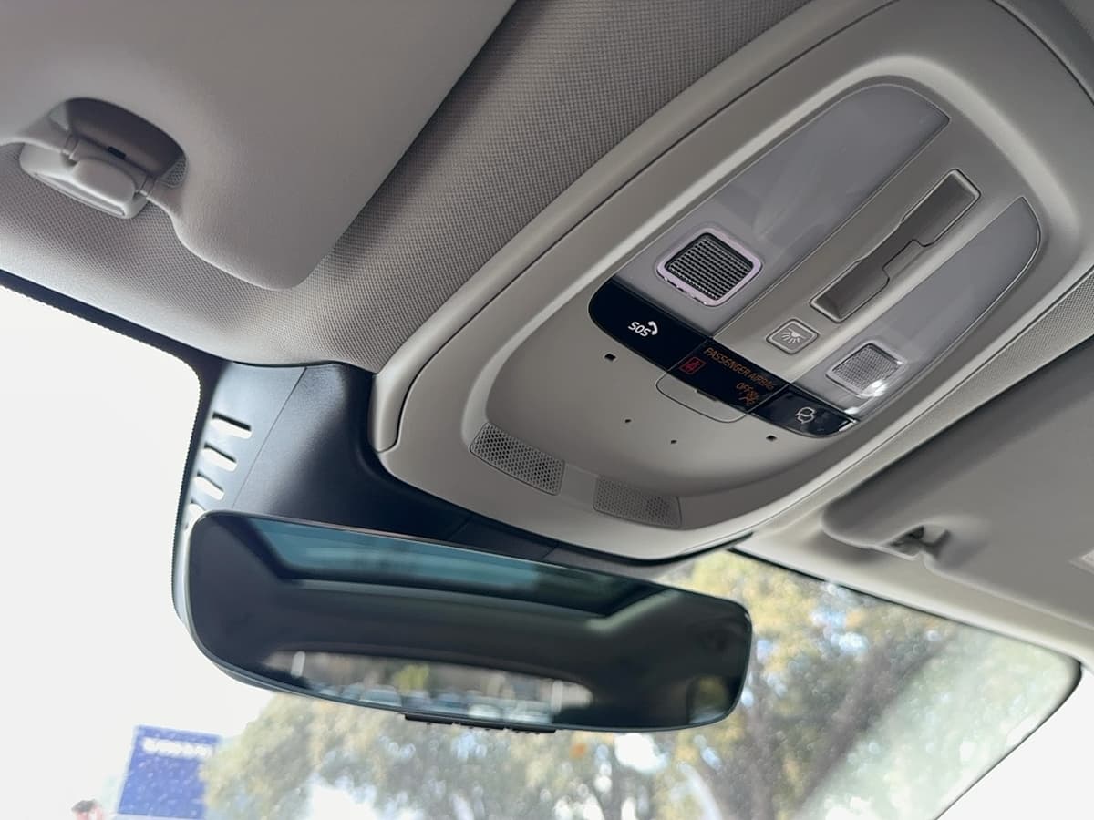 2026 Volvo XC60 - Image 23