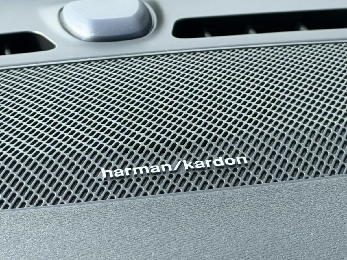 2026 Volvo XC40 - Image 15