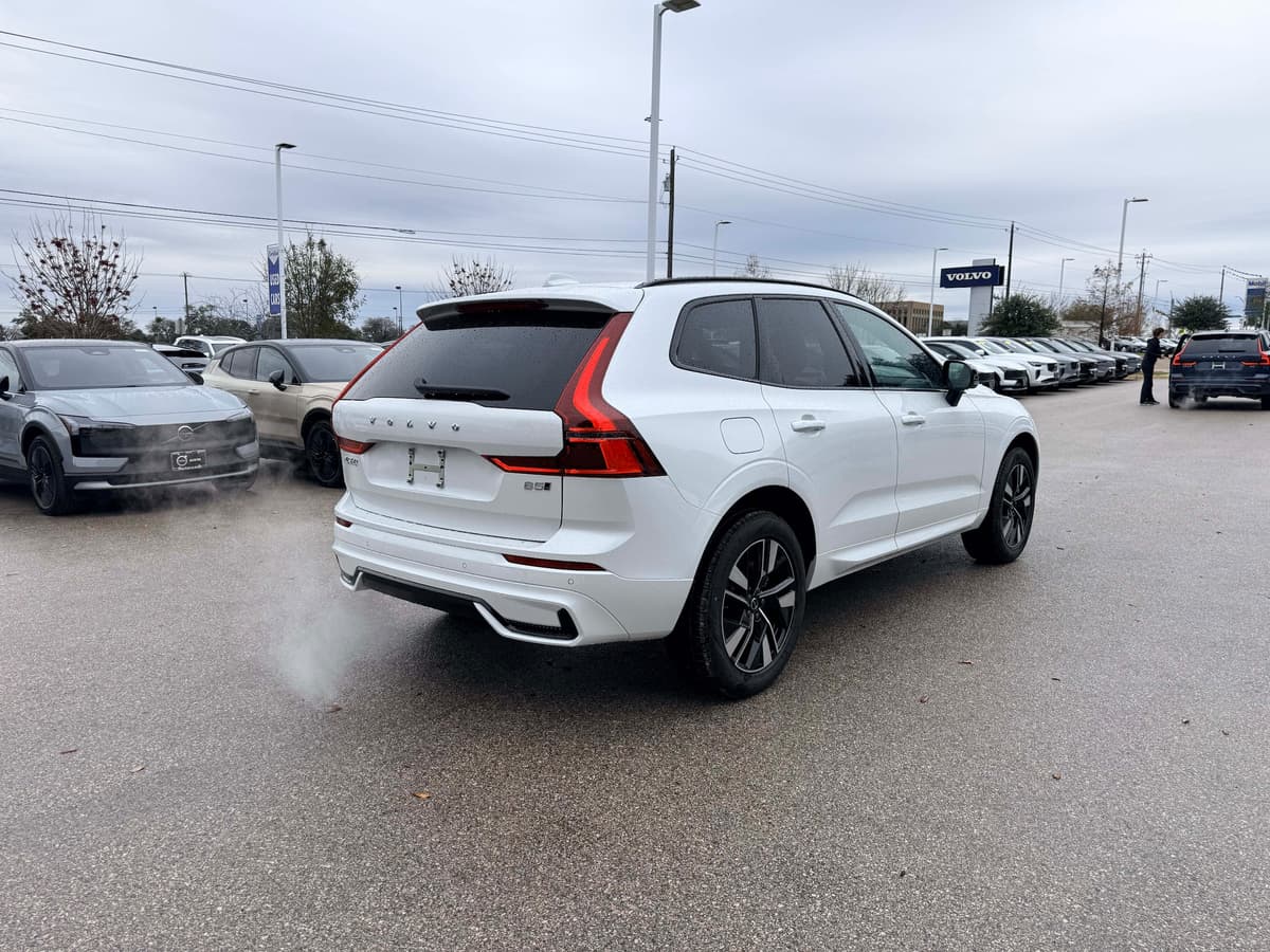2026 Volvo XC60 - Image 5