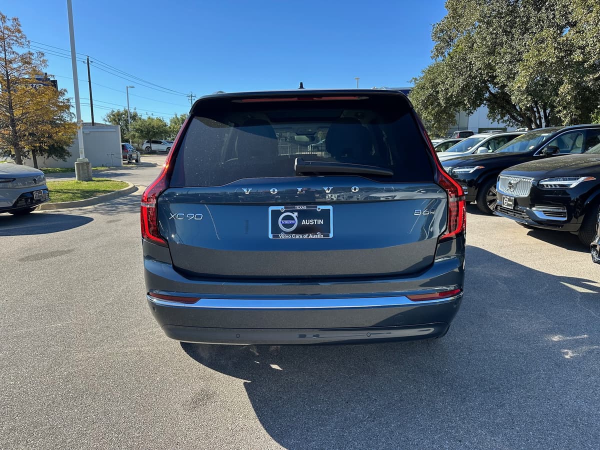 2026 Volvo XC90 - Image 5