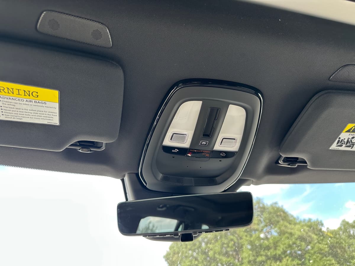 2026 Volvo XC90 - Image 16