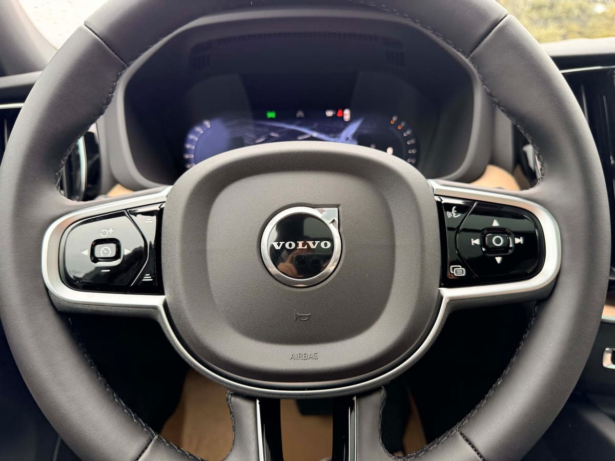 2026 Volvo XC60 - Image 19