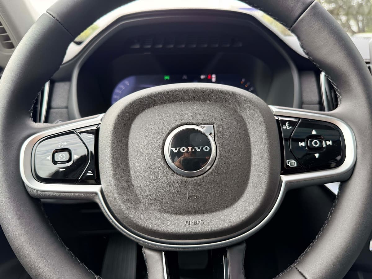 2026 Volvo XC90 - Image 21