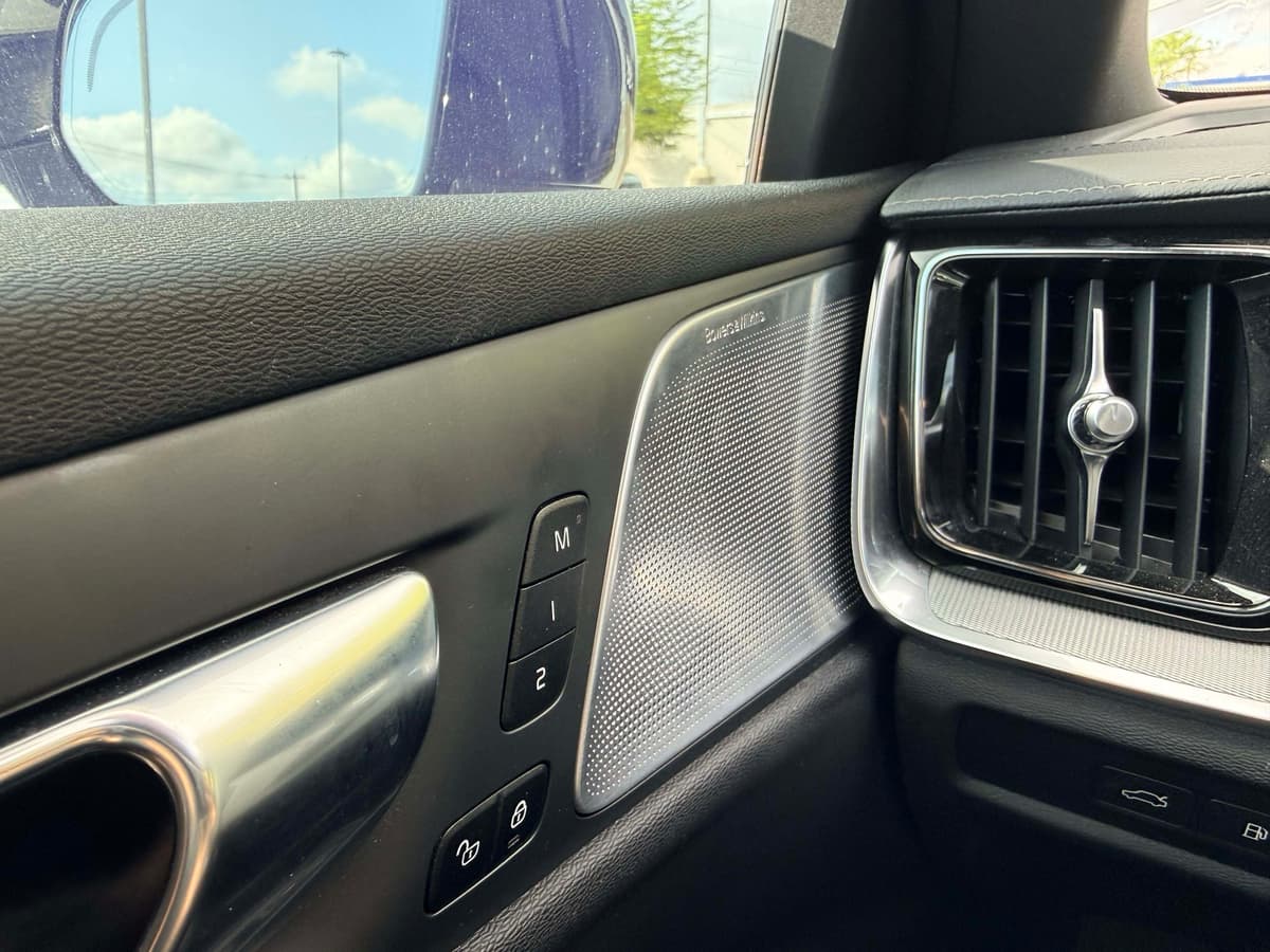 2024 Volvo V60 plug-in hybrid - Image 15