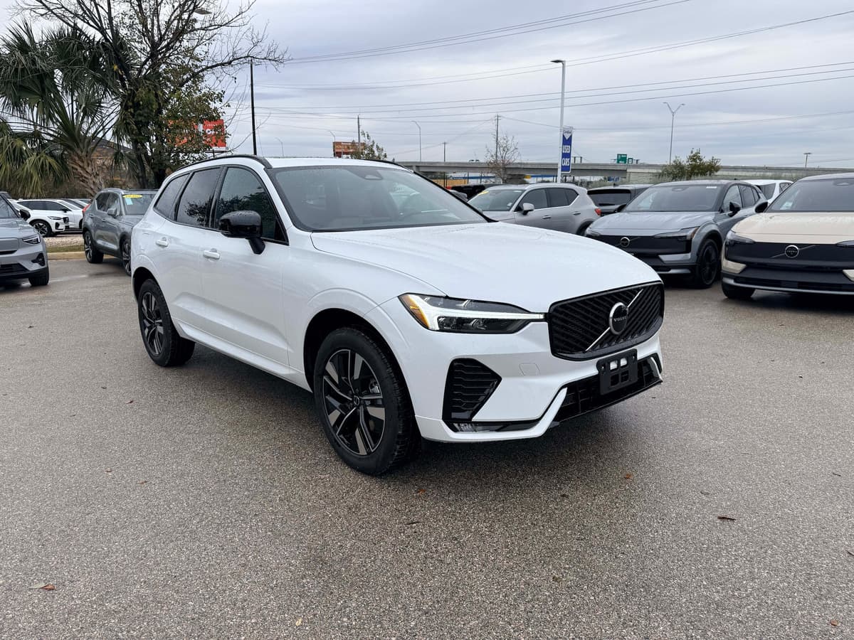 2026 Volvo XC60 - Image 7