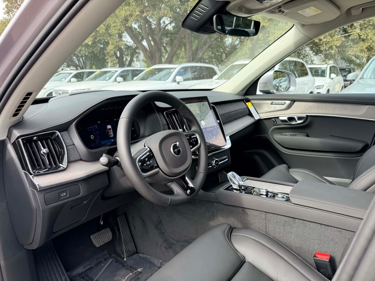 2026 Volvo XC90 - Image 11