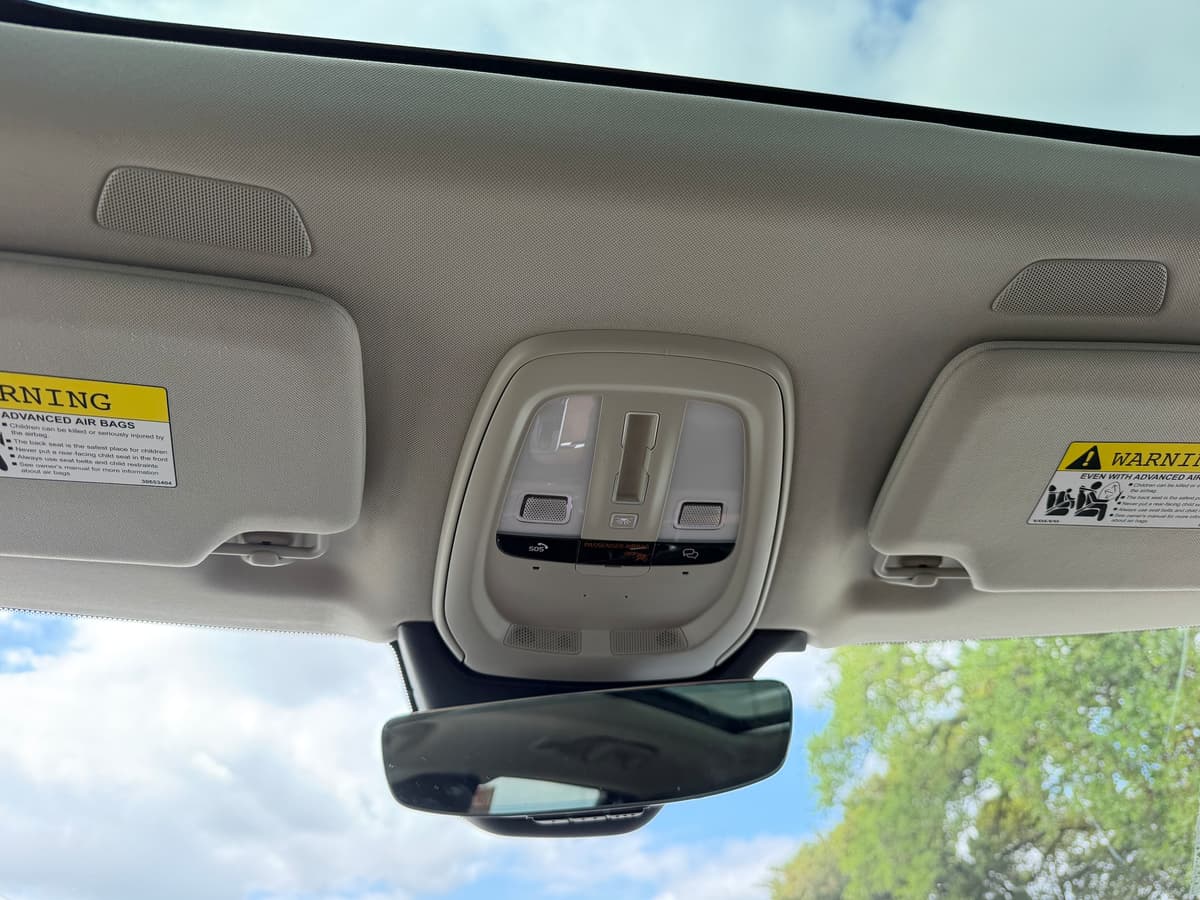 2024 Volvo XC90 plug-in hybrid - Image 22