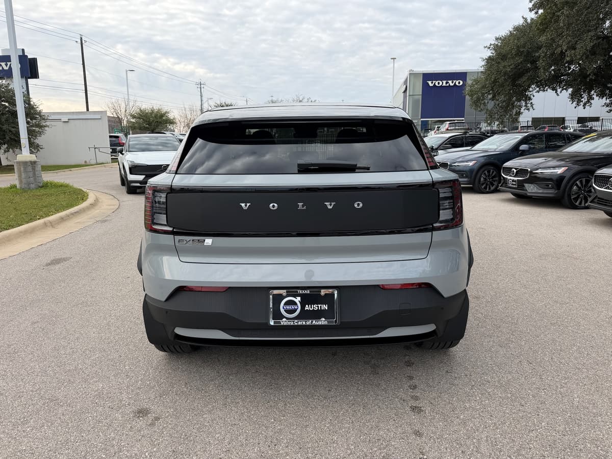 2026 Volvo EX30 Cross Country - Image 5