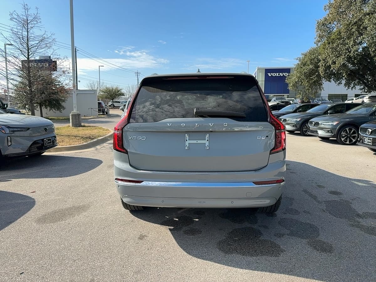 2026 Volvo XC90 - Image 5