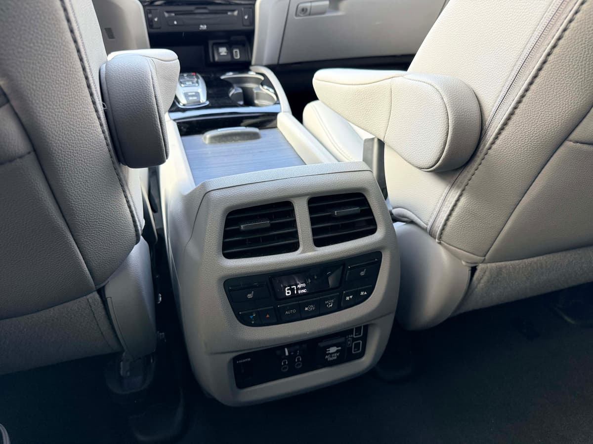 2020 Honda Pilot - Image 16