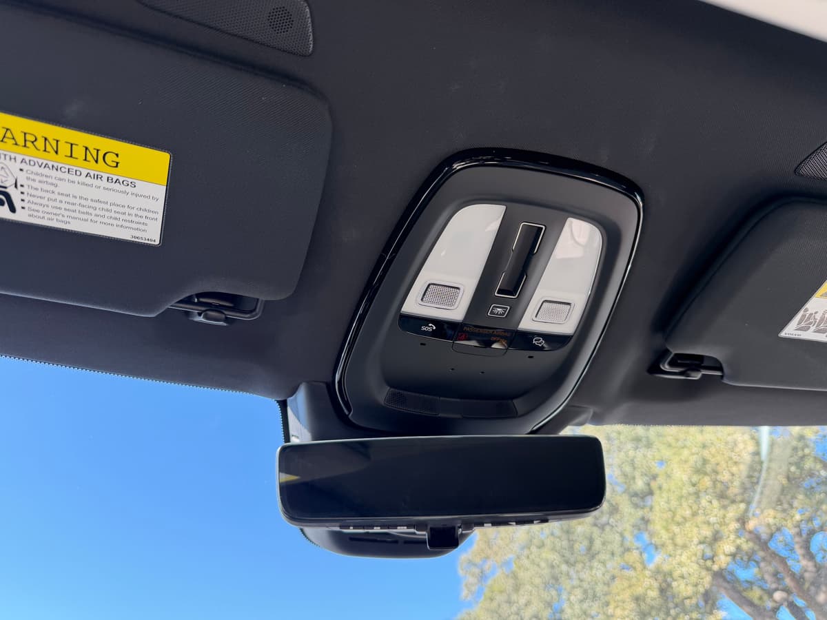 2026 Volvo XC90 - Image 17