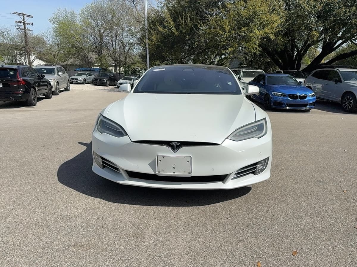 2020 Tesla Model S - Image 9