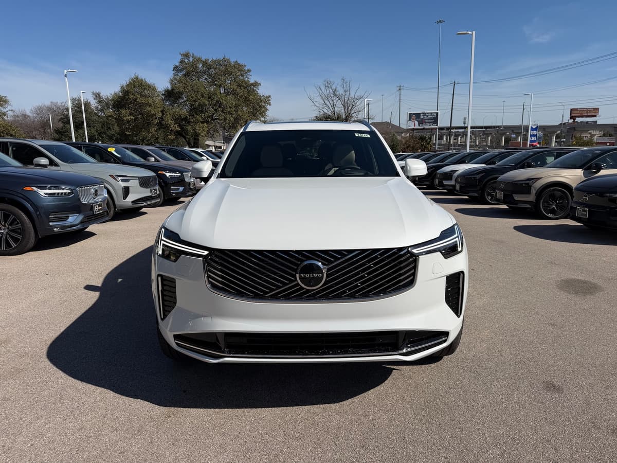 2026 Volvo XC90 - Image 6