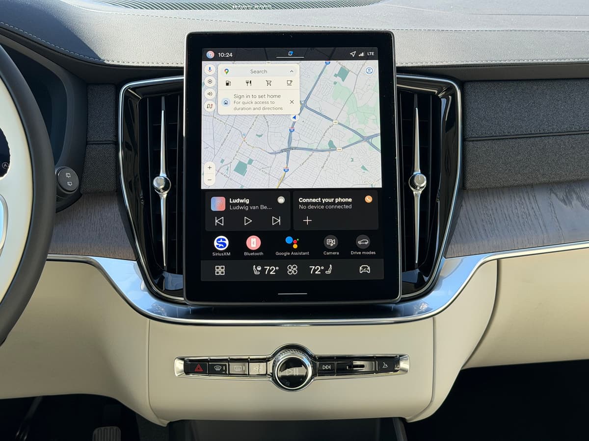 2026 Volvo XC90 - Image 13