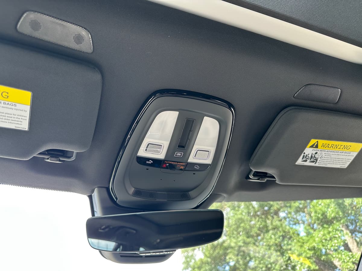 2026 Volvo XC90 - Image 17