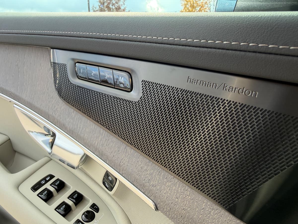 2026 Volvo XC90 - Image 18