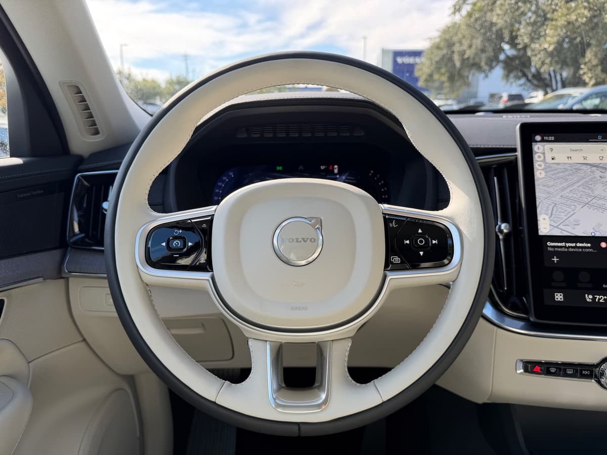 2026 Volvo XC90 - Image 15