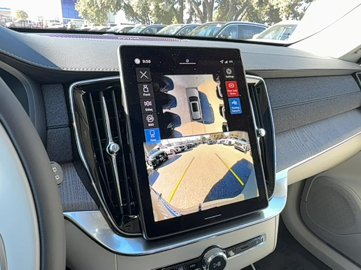 2026 Volvo XC90 - Image 19