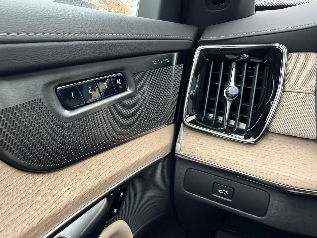 2026 Volvo XC90 - Image 19