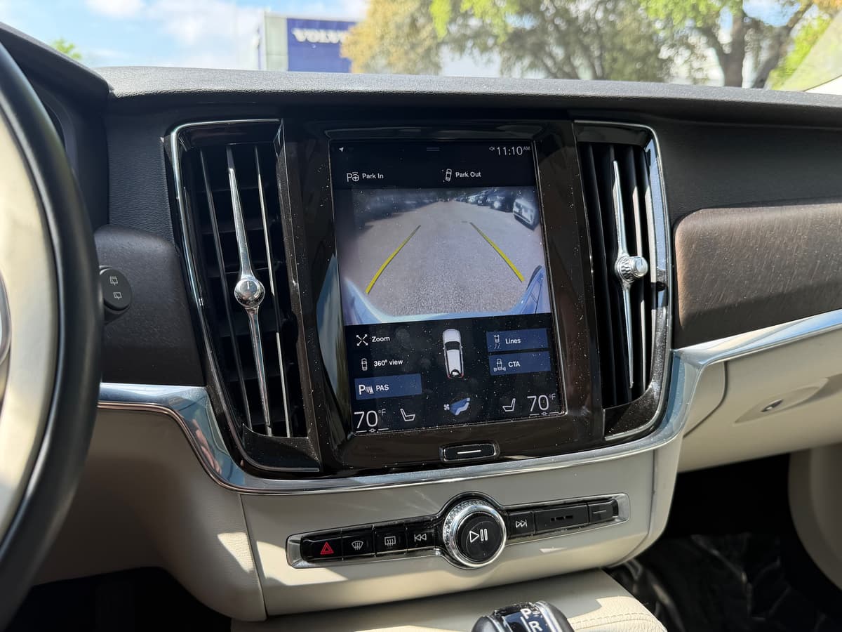 2018 Volvo V90 Cross Country - Image 19