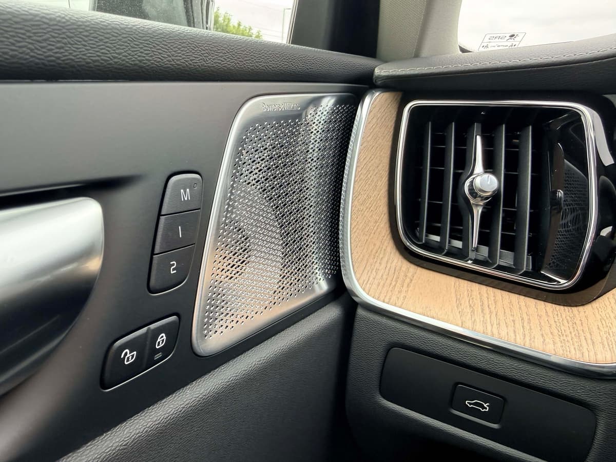 2026 Volvo XC60 - Image 19